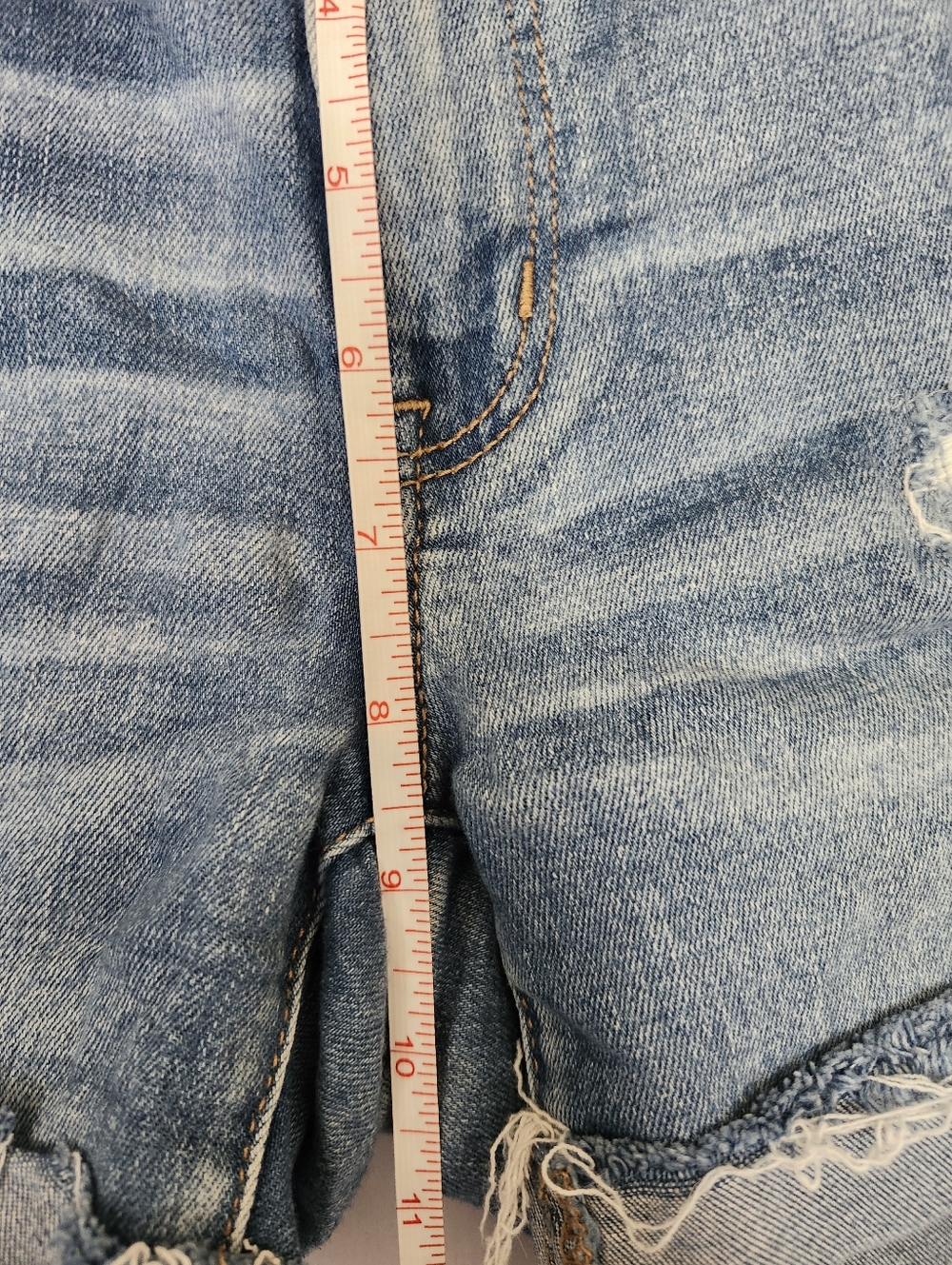 American Eagle High Rise Distressed Jean Shorts Size 6 - Picture 5 of 10